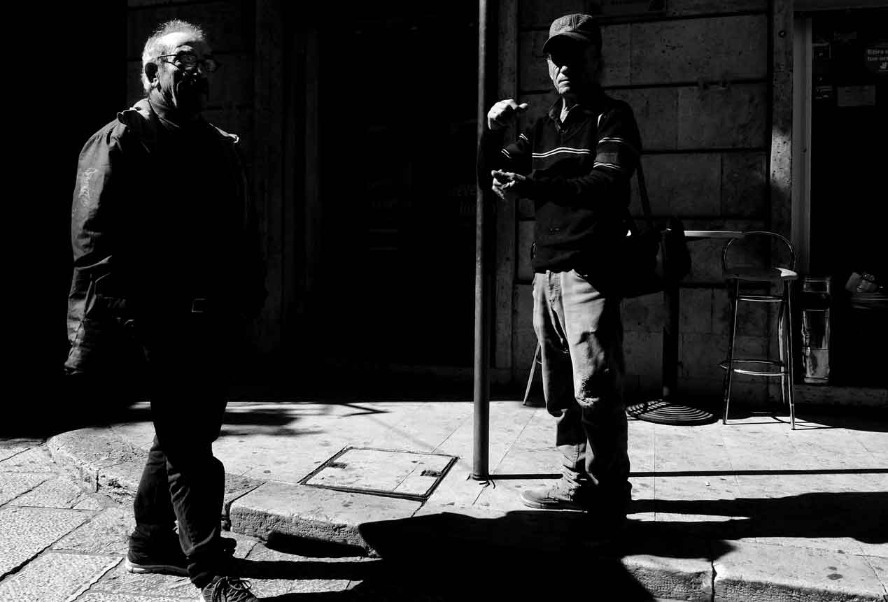 La street photography nei piccoli centri: un tesoro che molti ignorano