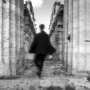 Street Photography Archeologica: quando il bianco e nero mette in corto circuito il tempo